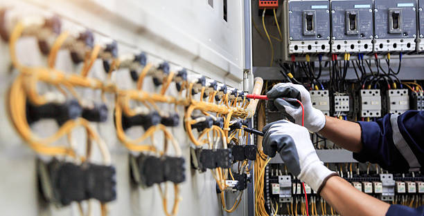 Professional Electrician technician working in Hanover, IN